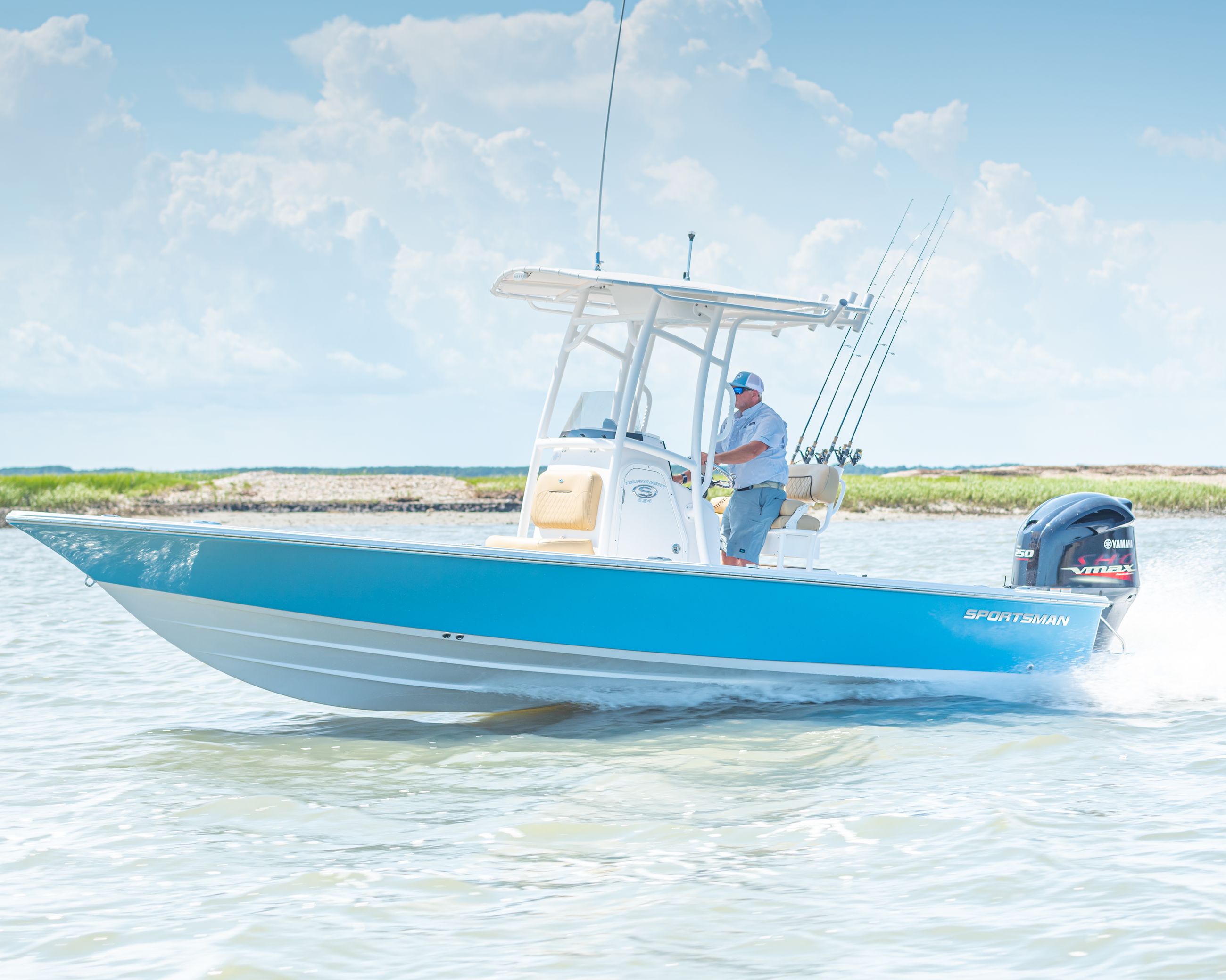 Detail image of the Tournament 234 Bay Boat
