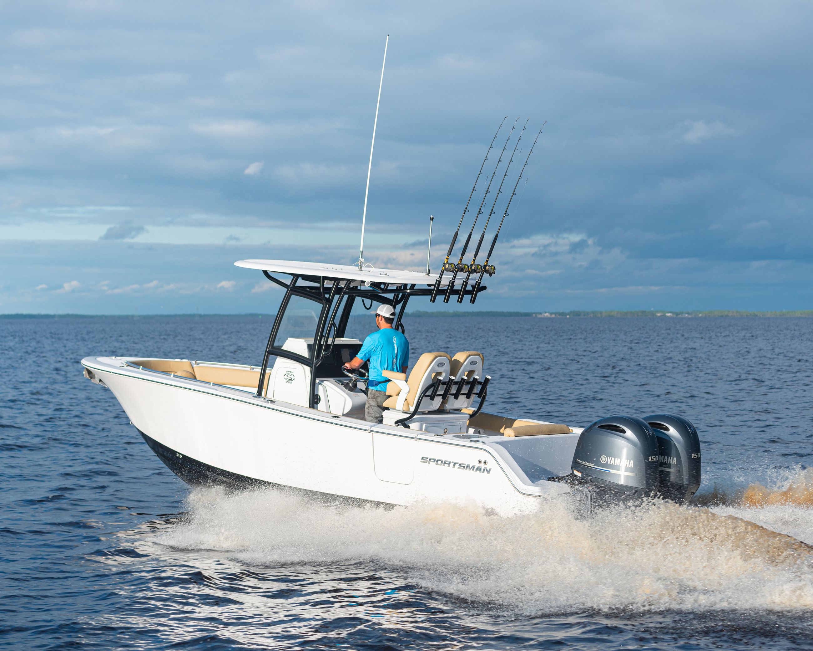 Detail image of the Open 252 Center Console
