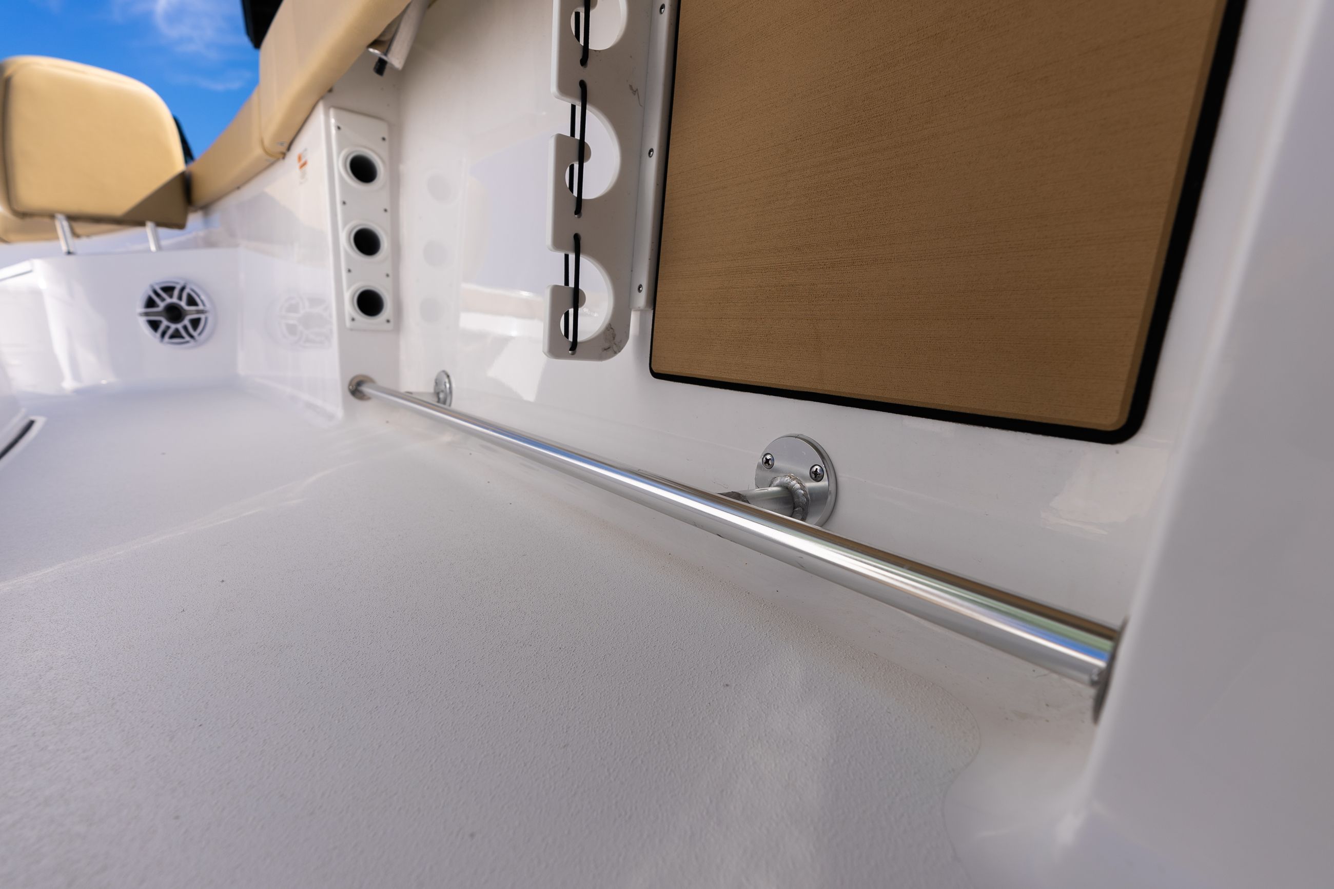 Open 262 Center Console · Features Sportsman Boats