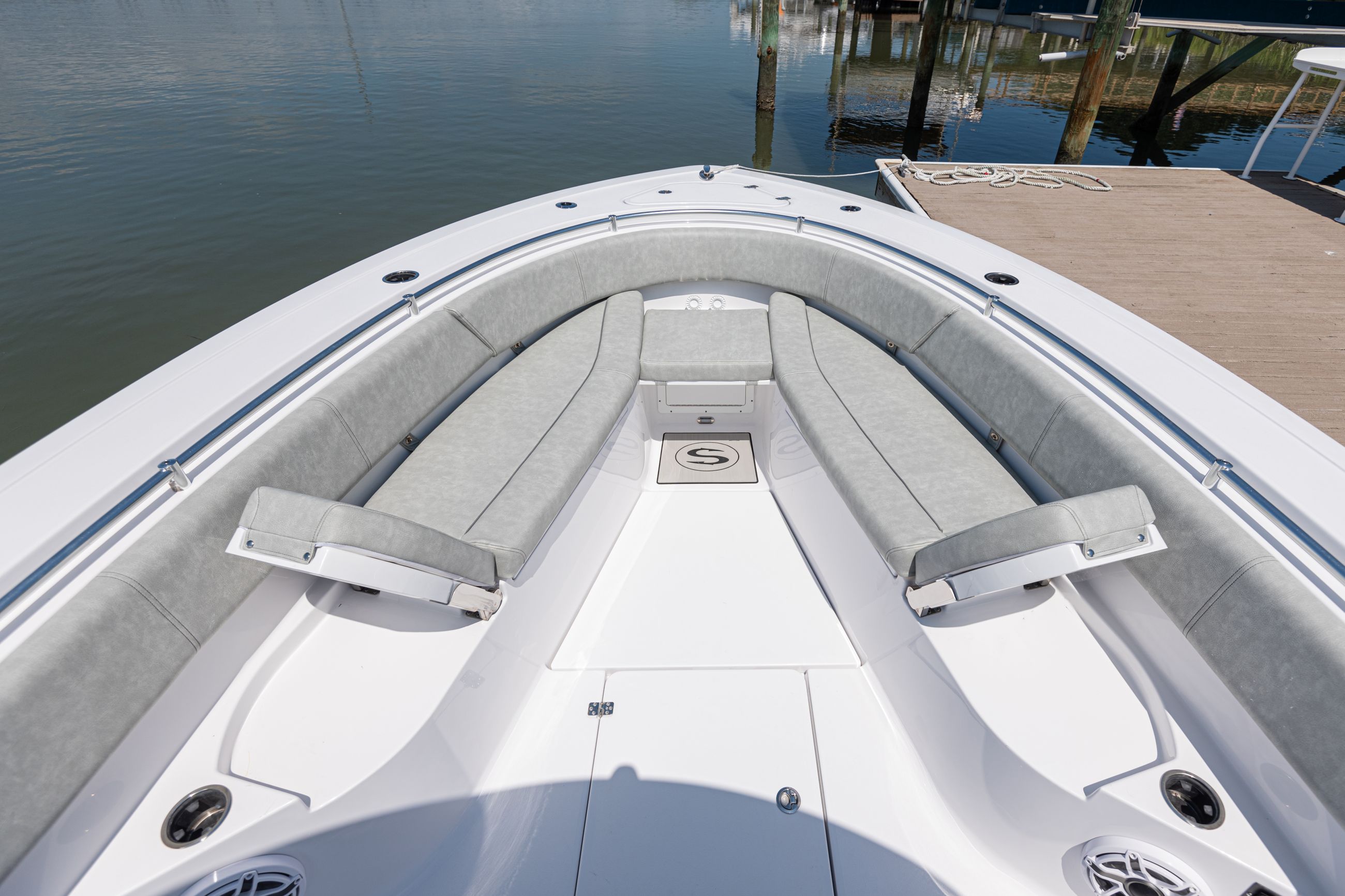 Open 312 Center Console · Features | Sportsman Boats