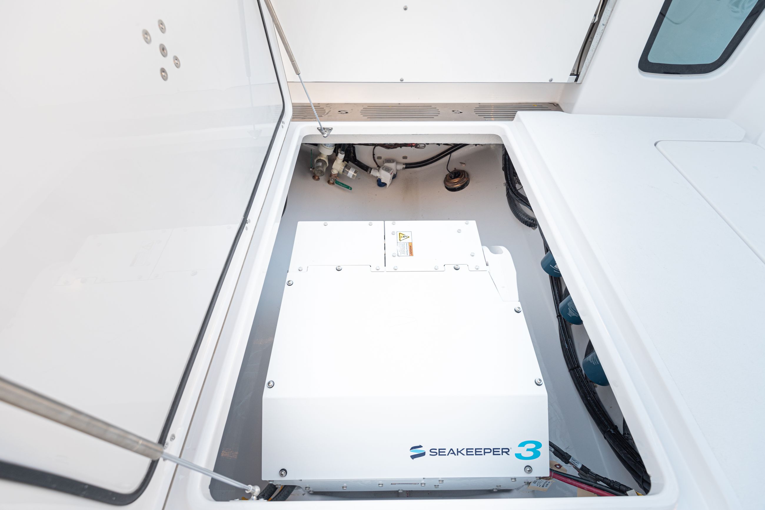 Detail image of Total Access Hatch