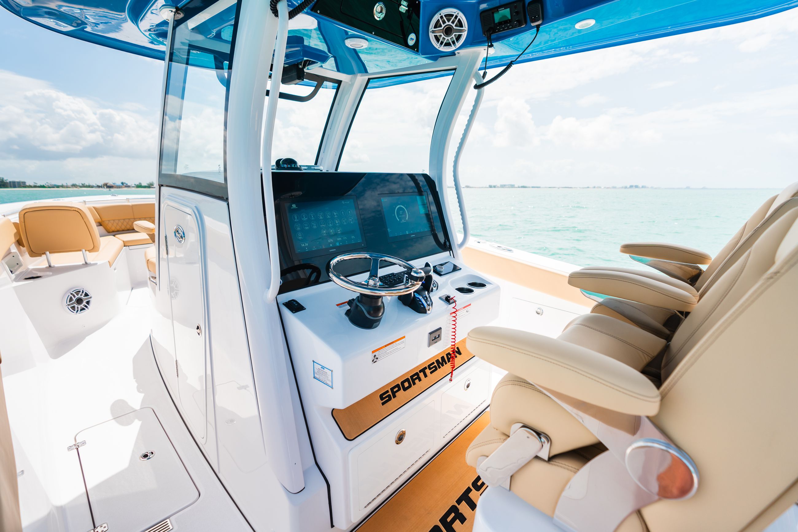 Detail image of Dual Garmin GPSMAP® 1643xsv 16 Chartplotters