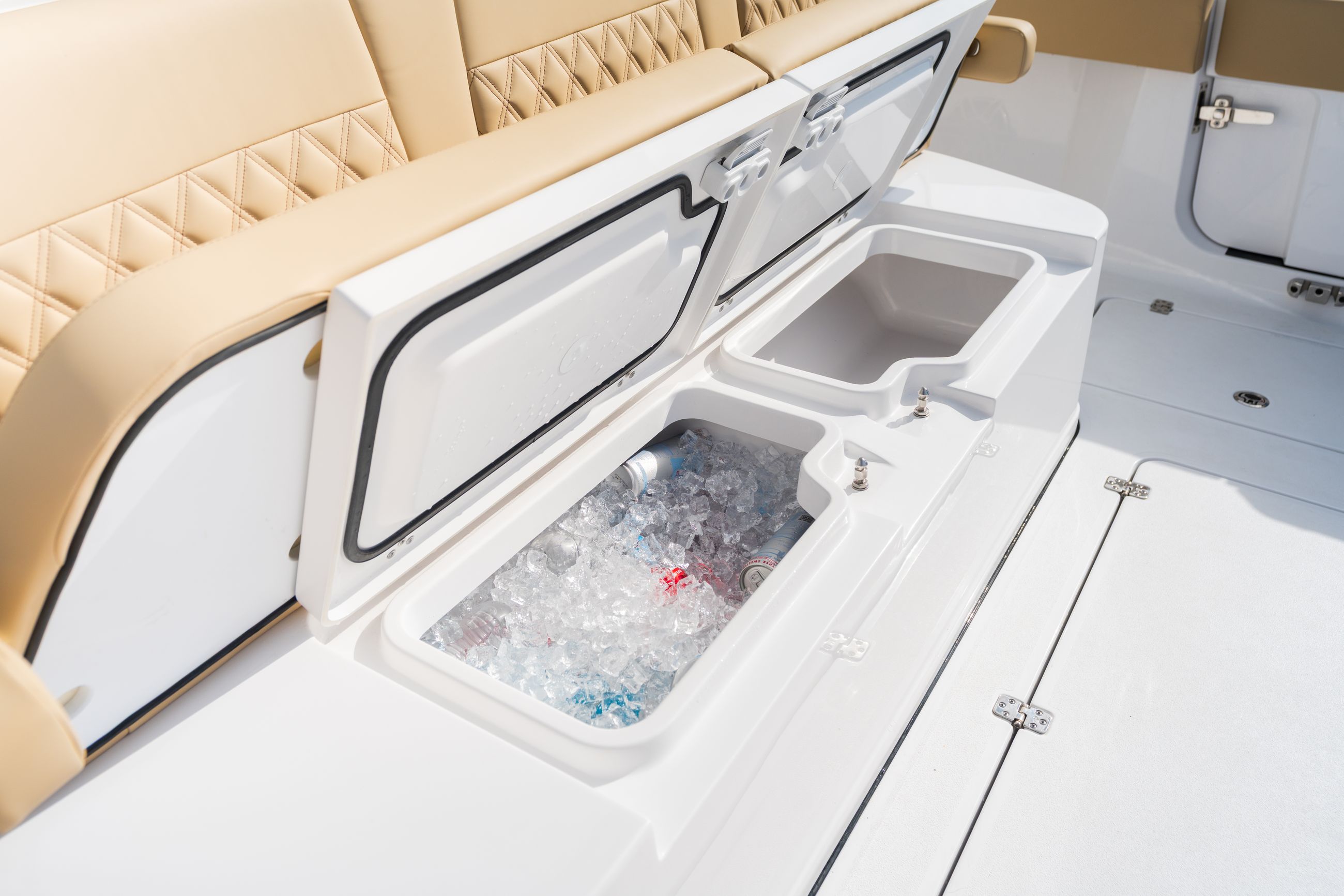 Detail image of Mezzanine Rear Cooler