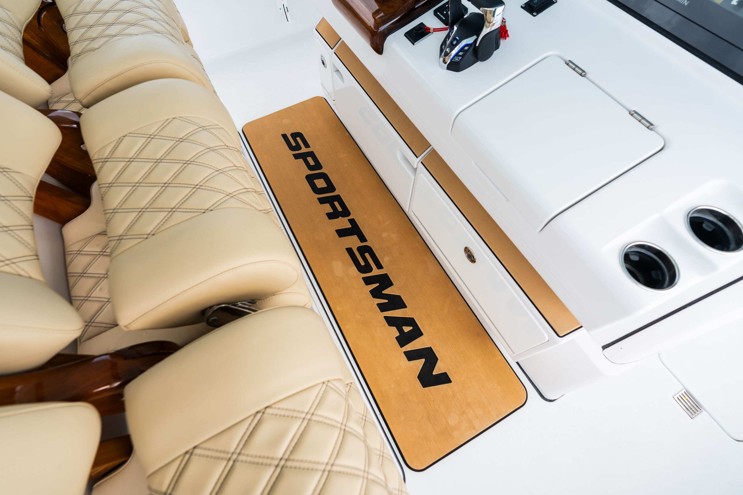 Detail image of Anti-Fatigue Helm Pad