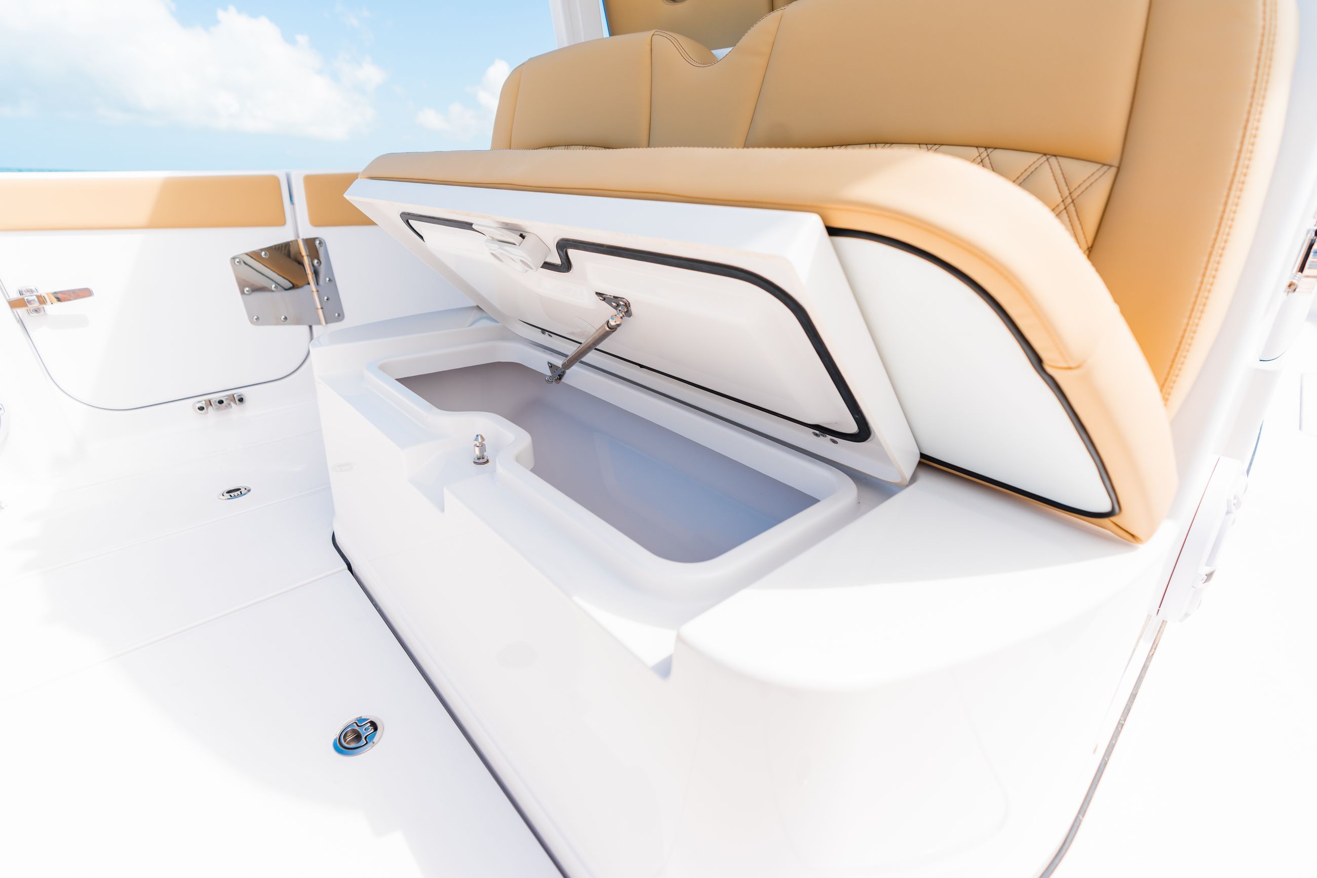 Detail image of Mezzanine Rear Cooler