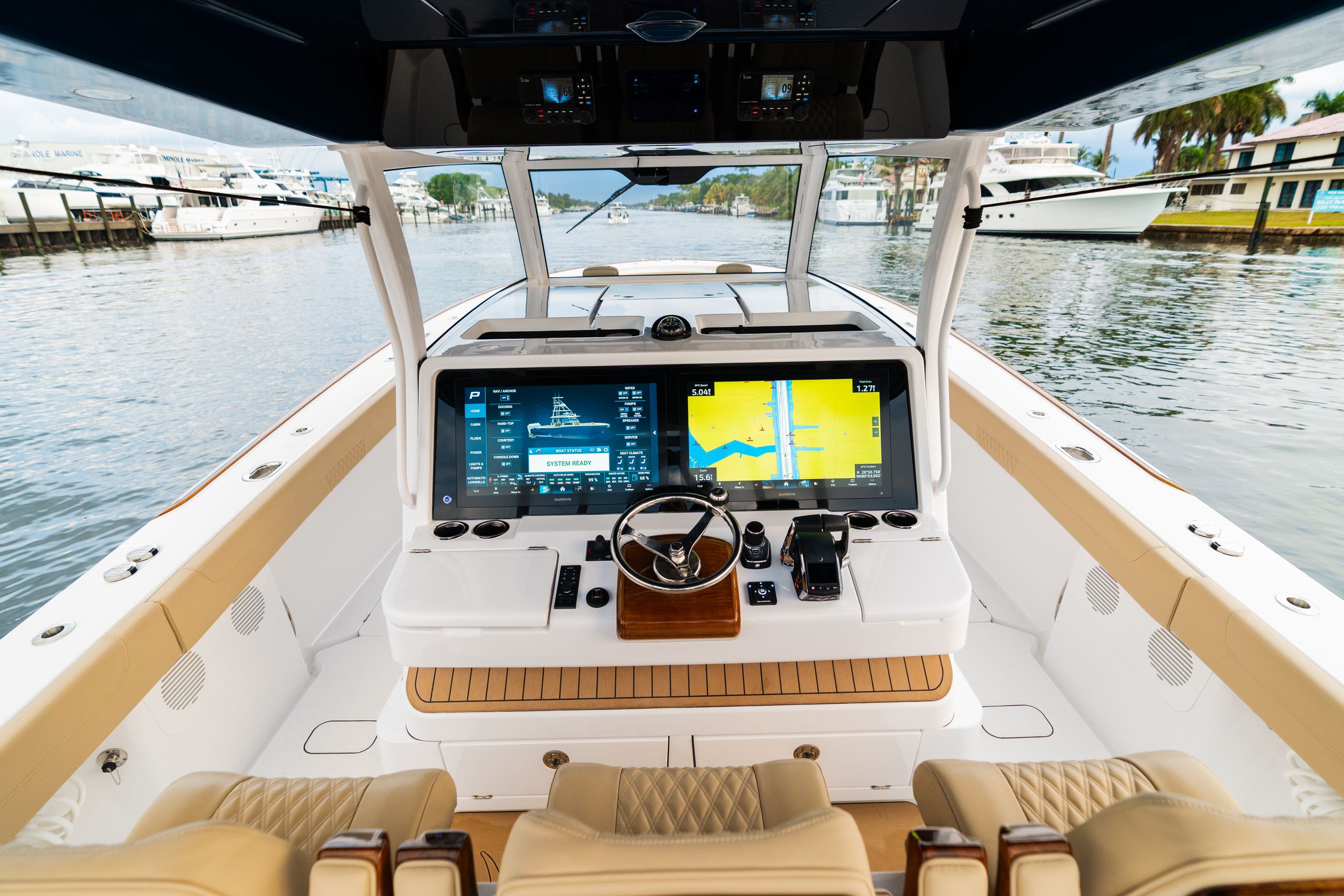 Large detail image of the Twin Garmin 9227 27-inch MFD