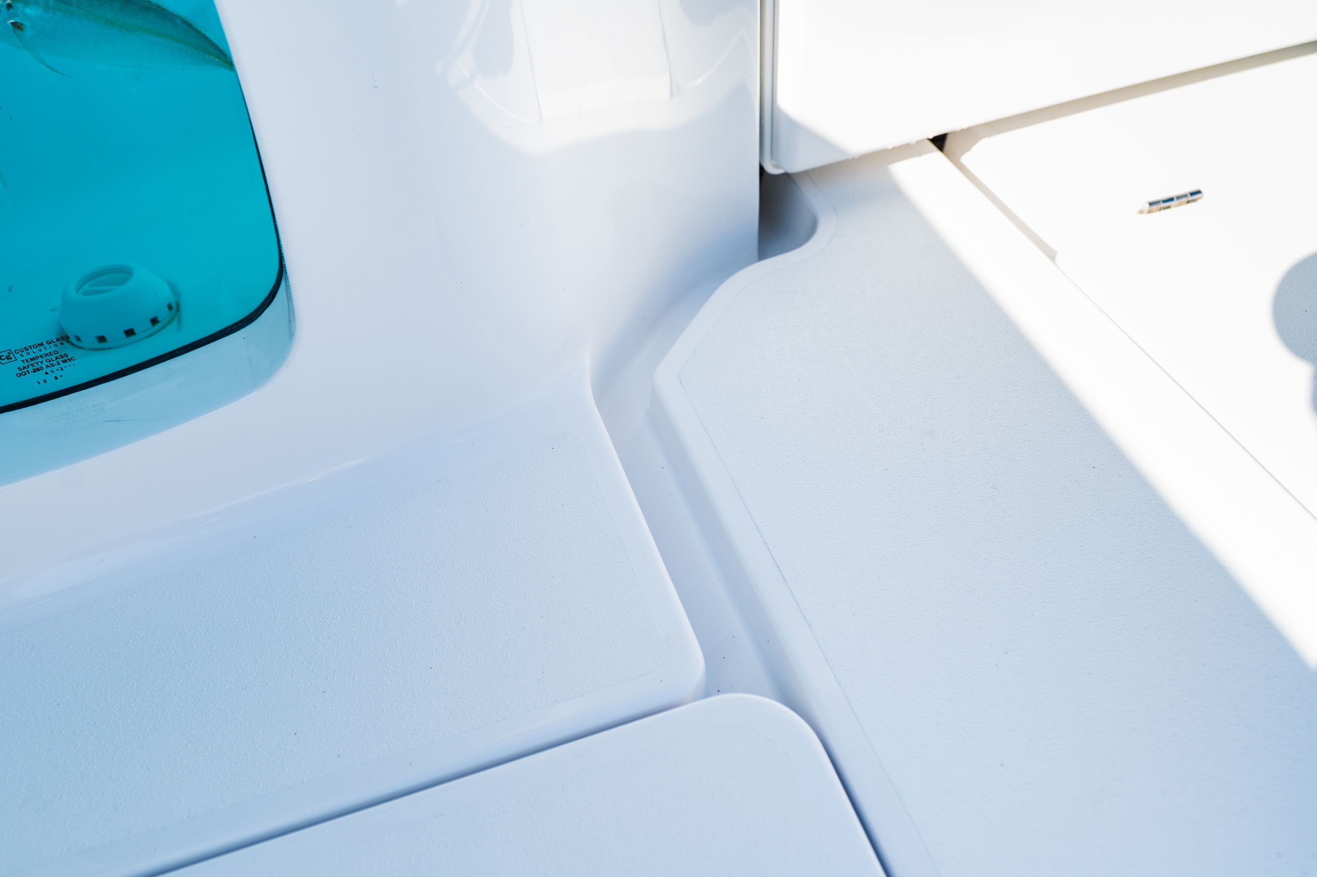 Large detail image of the Cockpit Gutter System