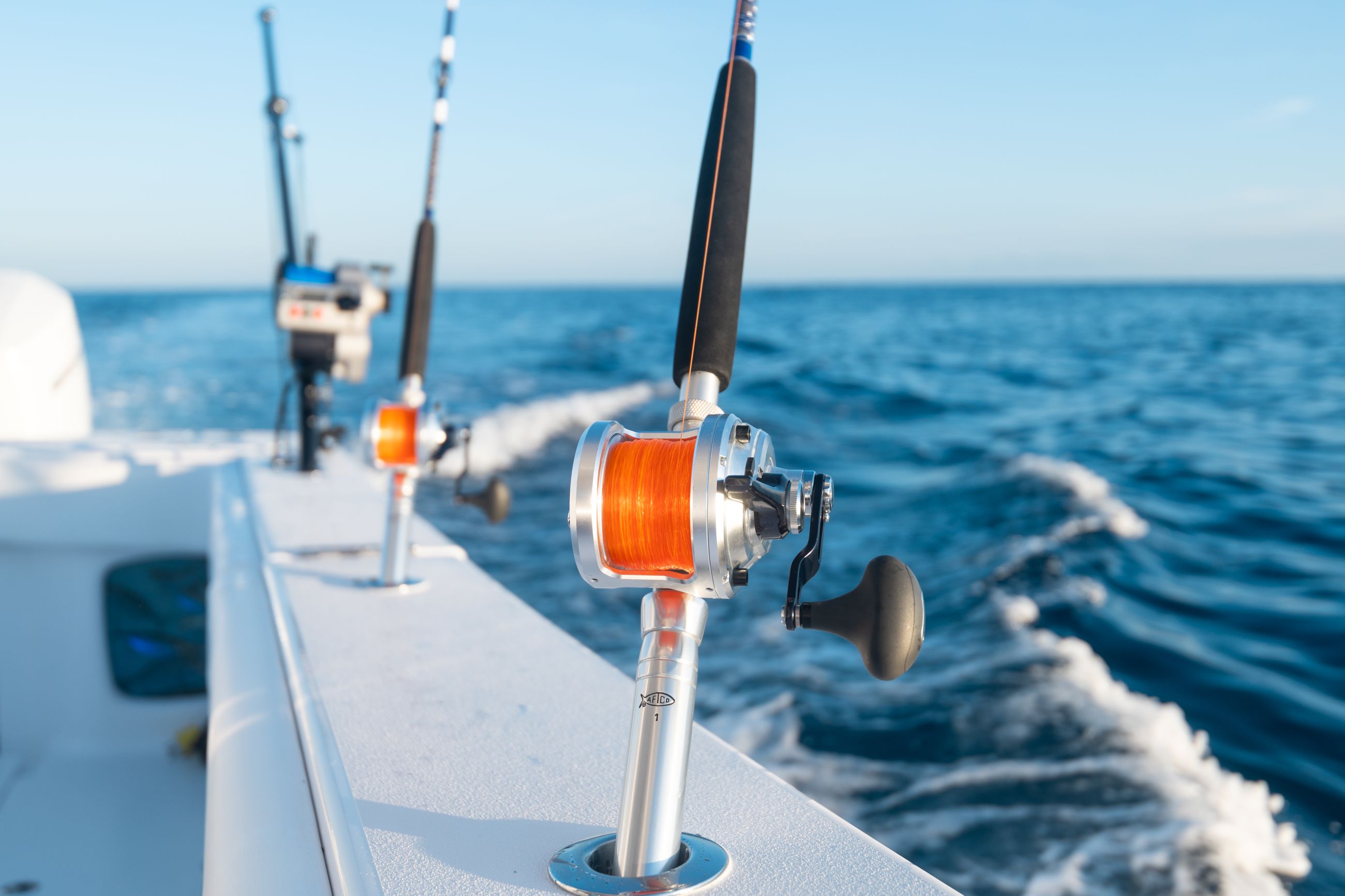 Large detail image of the Gemlux Screwless Rod Holders