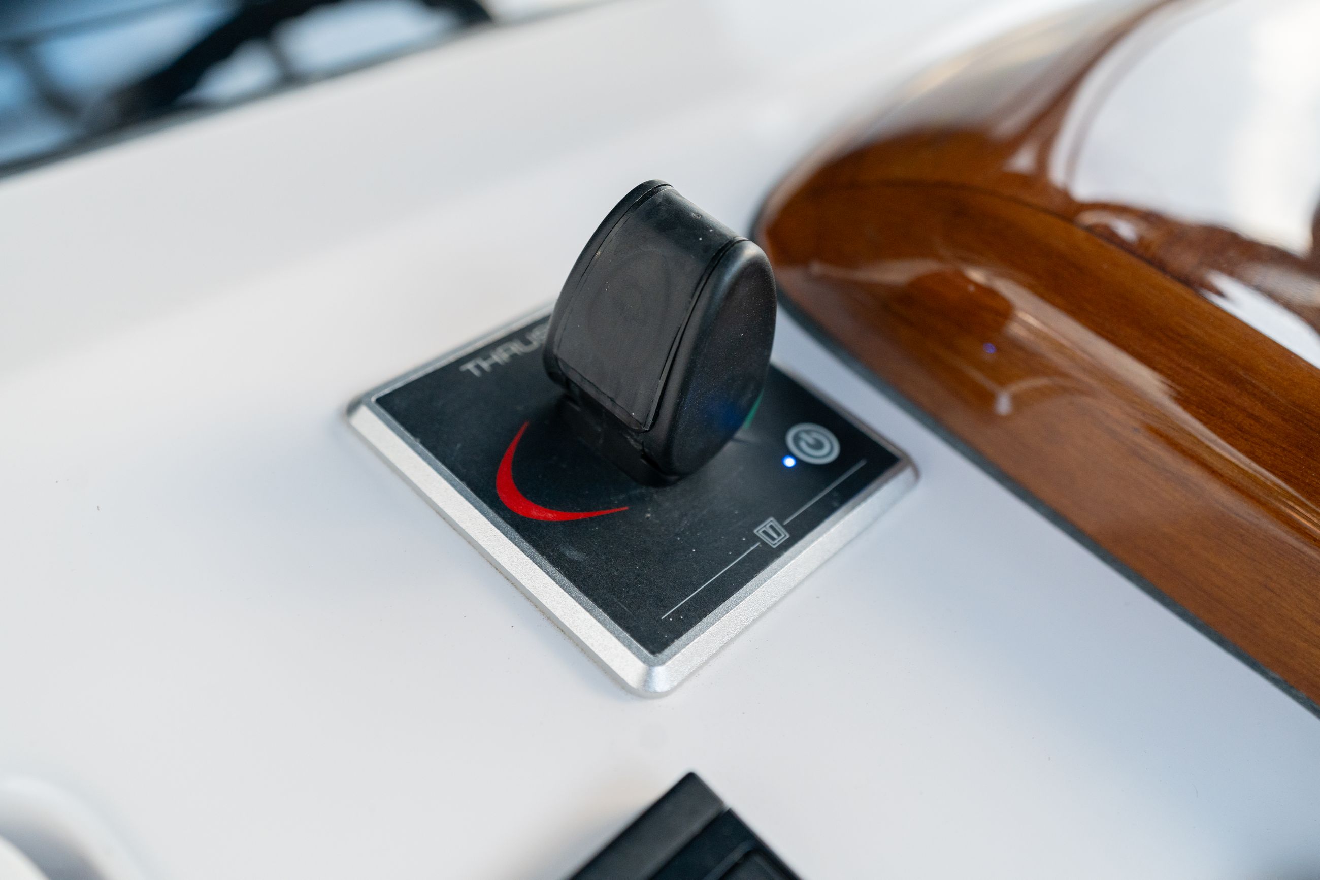 Large detail image of the Vetus Bow Pro 764 Bow Thruster