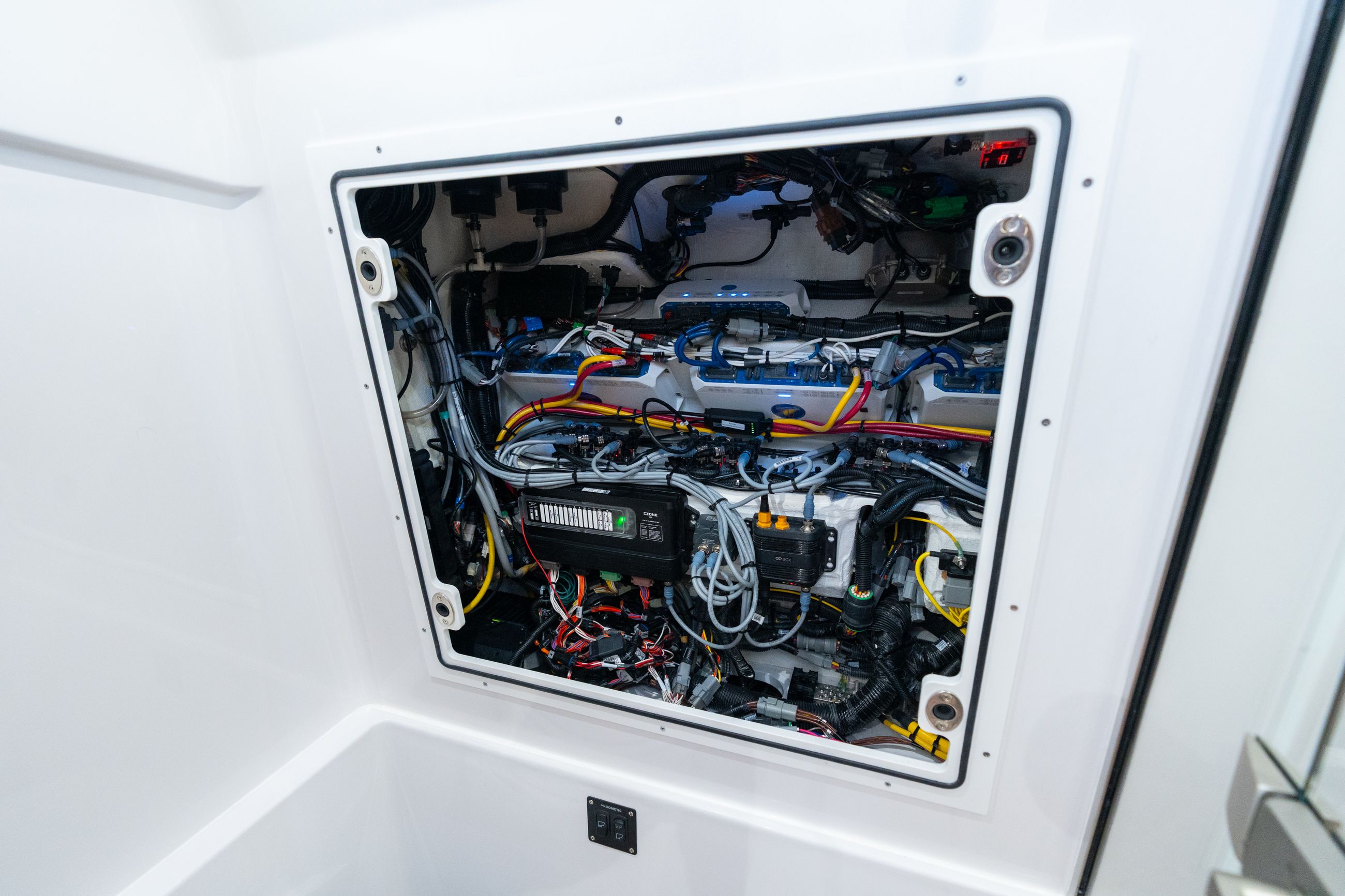 Large detail image of the JL Audio MVi amplifiers with Built-in DSP