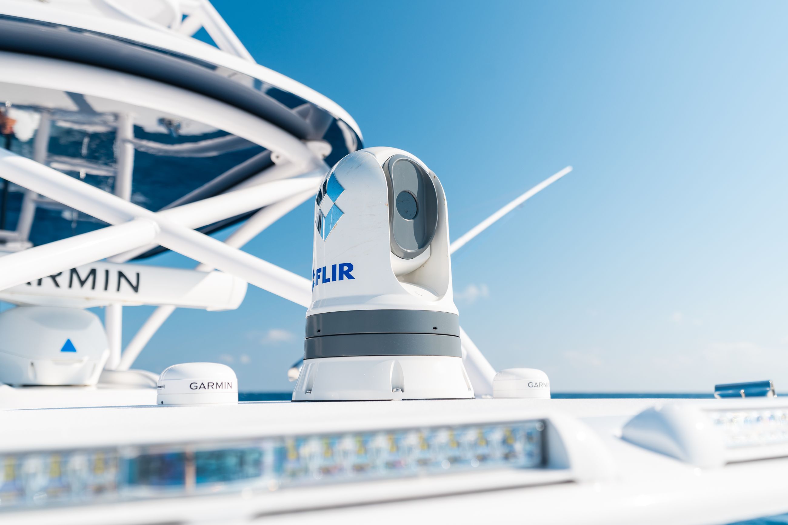 Large detail image of the Optional FLIR M332 Thermal Camera