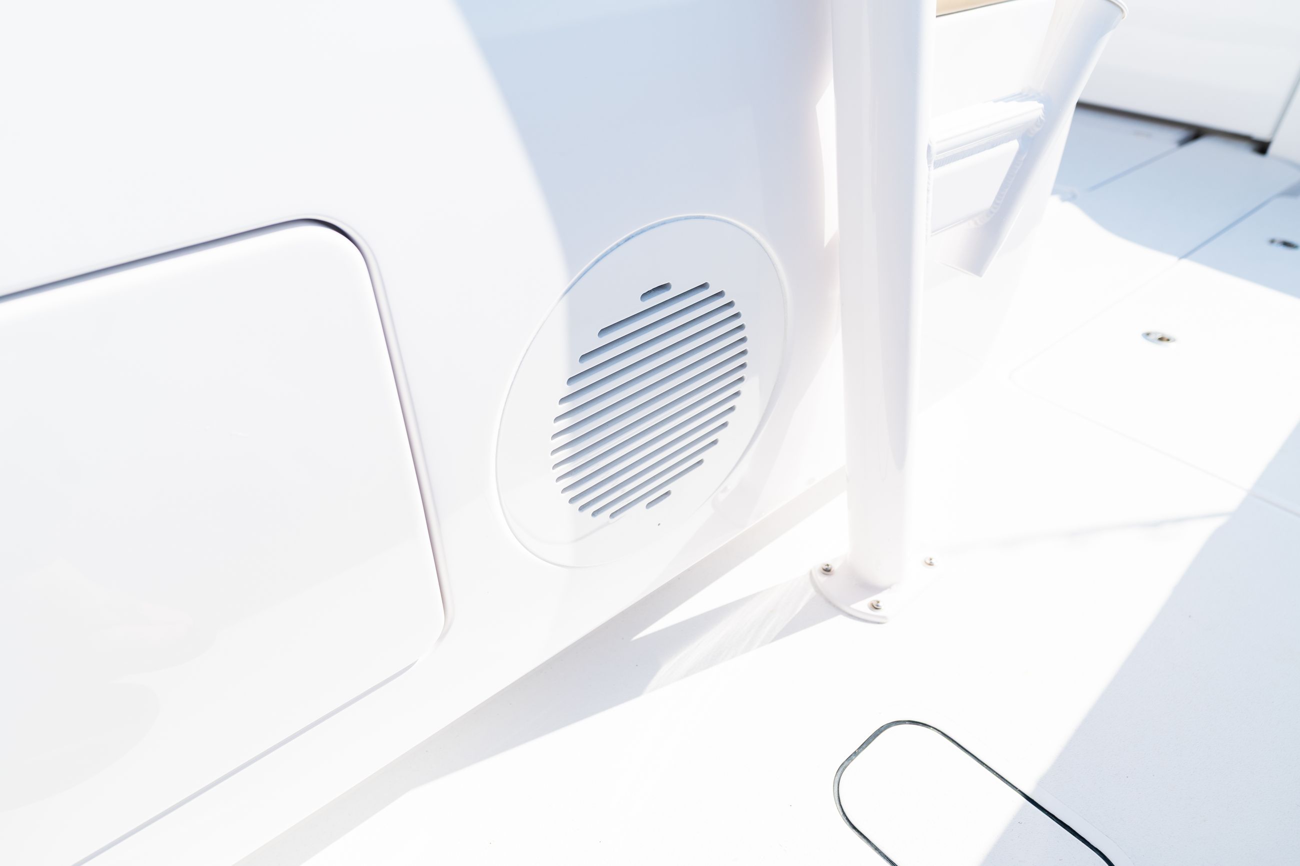 Large detail image of the Speaker Breakdown